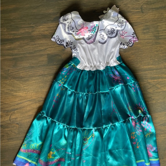 Maribel ENCANTO Dress - Picture 2 of 2